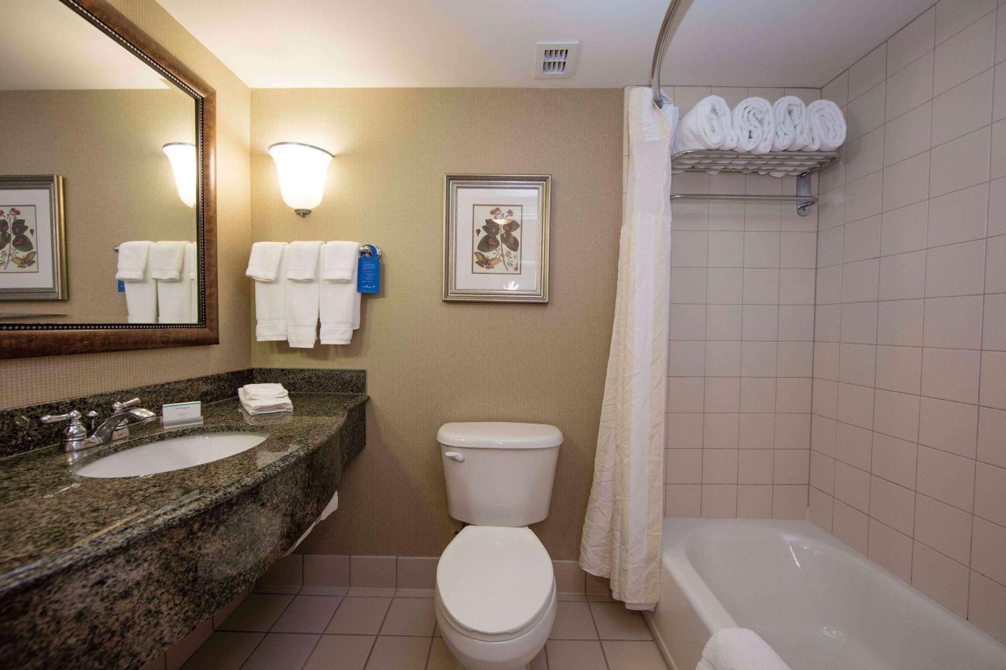 Courtyard By Marriott Athens Downtown Hotell Exteriör bild