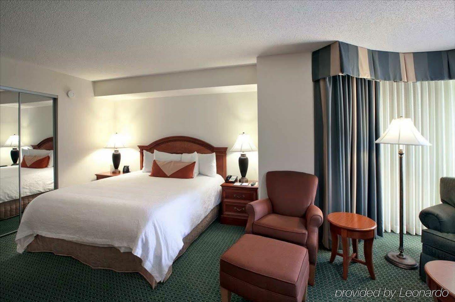 Courtyard By Marriott Athens Downtown Hotell Exteriör bild